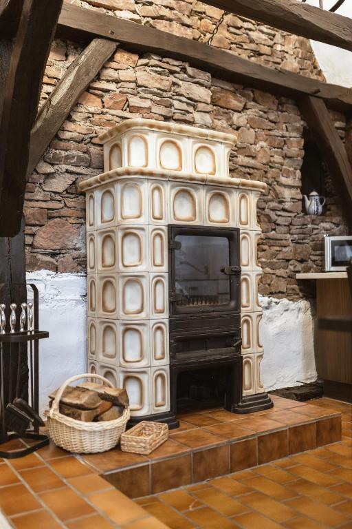 Zur Alten Weinkelter - Bezauberndes Fachwerkhaus Aus Der Spaetgotik Von 1451 - Top Lage Fuer Aktivitaeten - Fahrradkeller Ellenz-Poltersdorf Zewnętrze zdjęcie